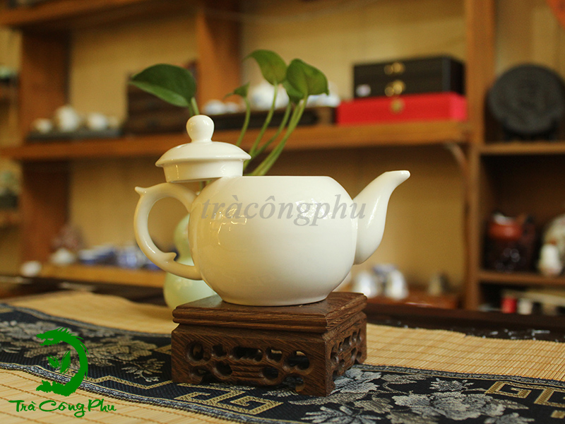 Ấm Sứ - A047B